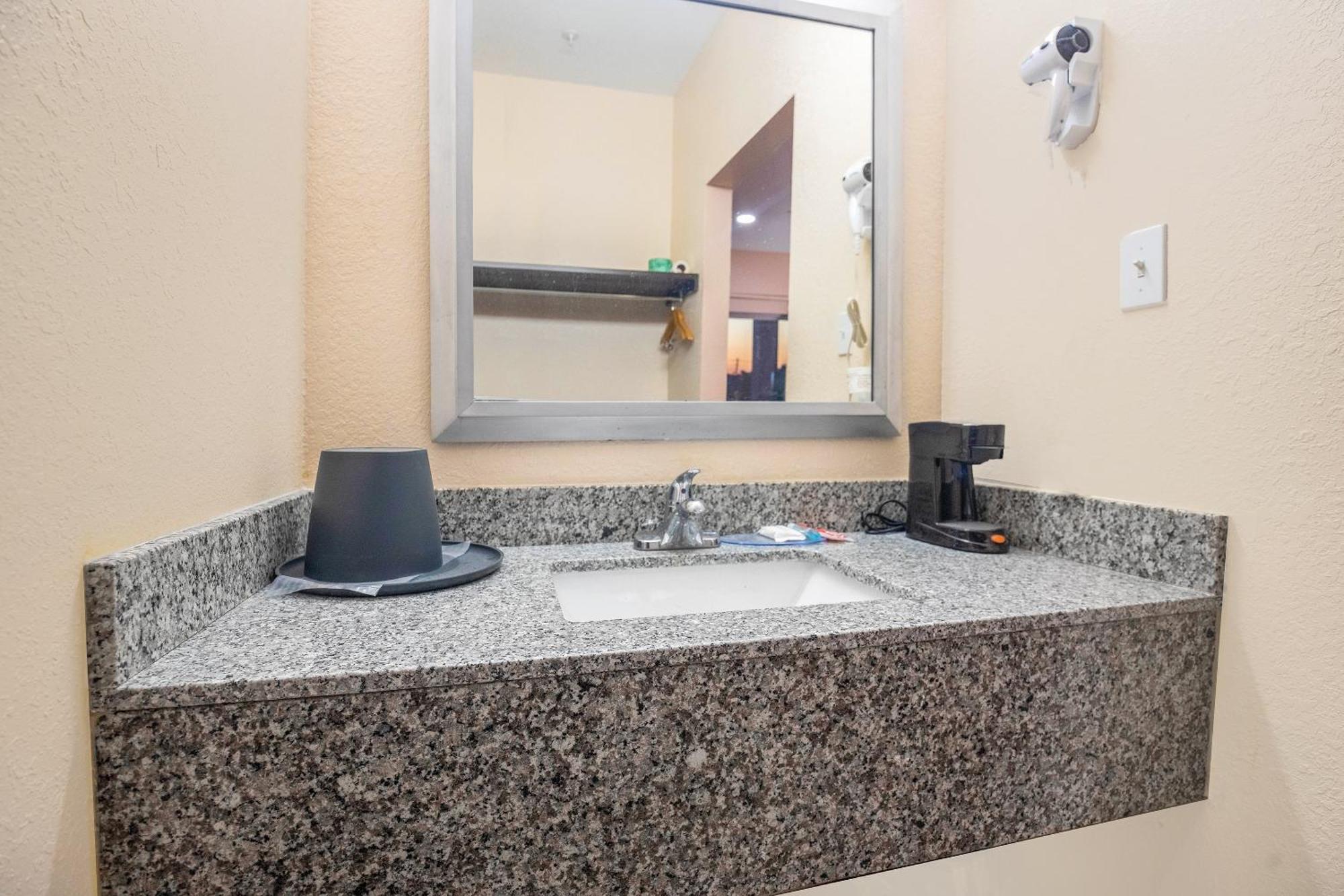 Oyo Hotel Adairsville Calhoun South I-75 Екстер'єр фото