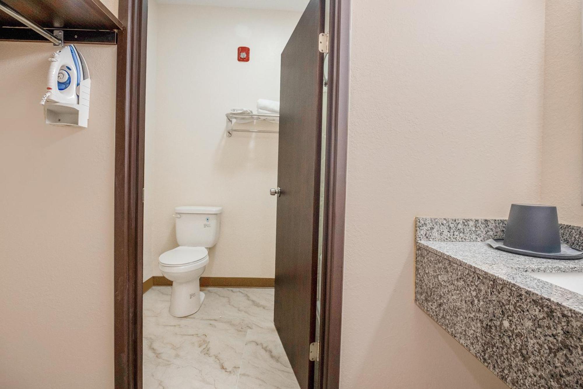Oyo Hotel Adairsville Calhoun South I-75 Екстер'єр фото