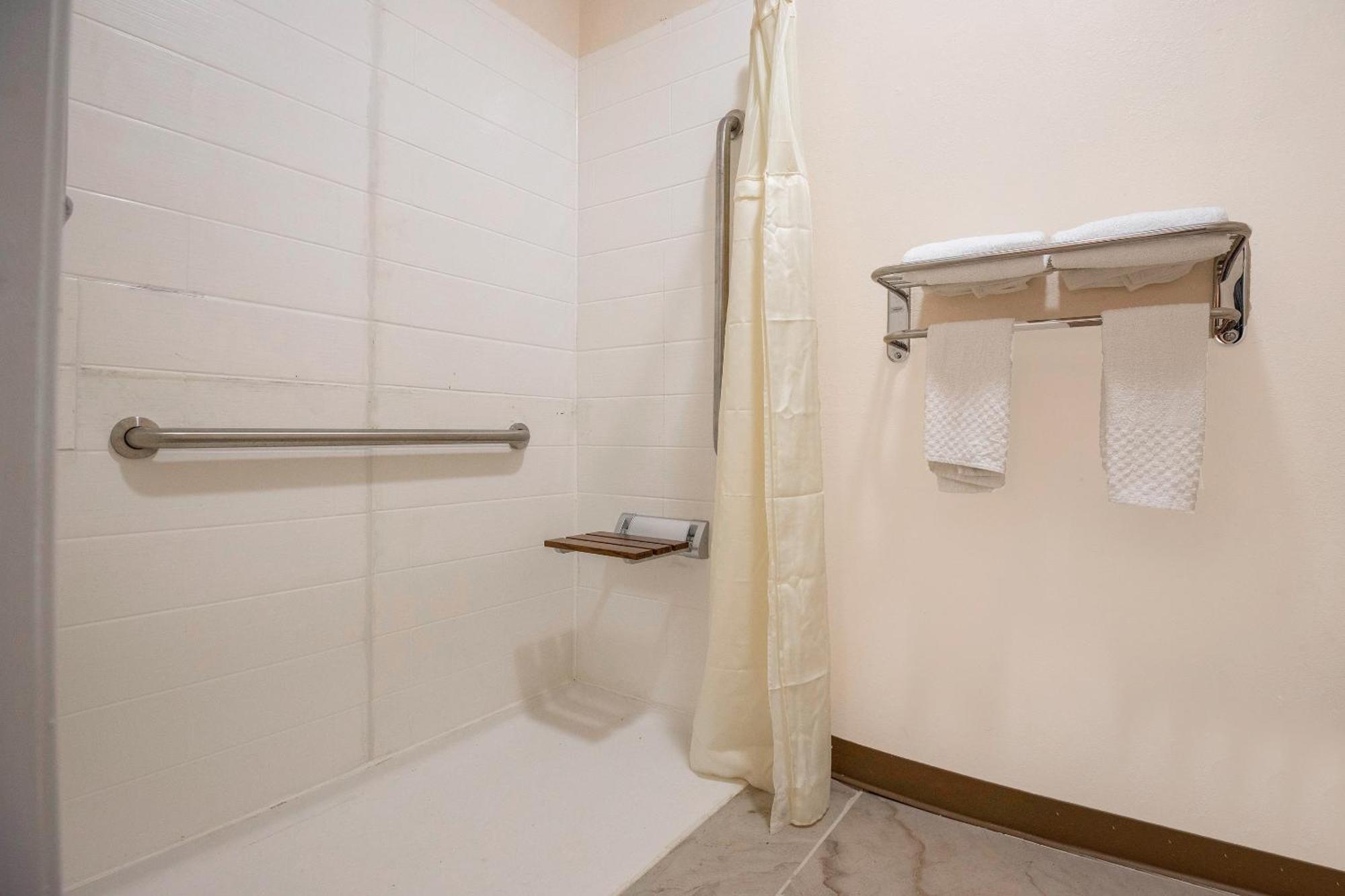 Oyo Hotel Adairsville Calhoun South I-75 Екстер'єр фото